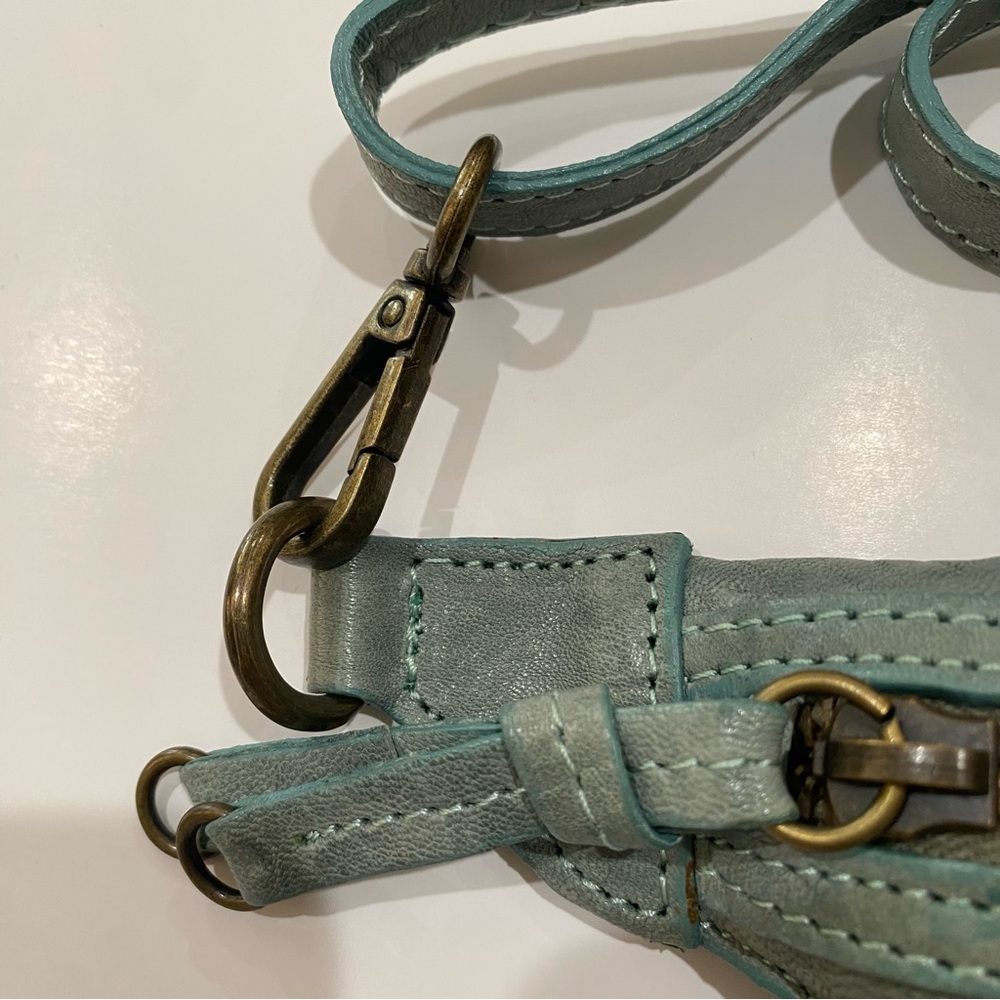 Sundance Italian Leather Small Boho Fanny Pack - Picture 3 of 6